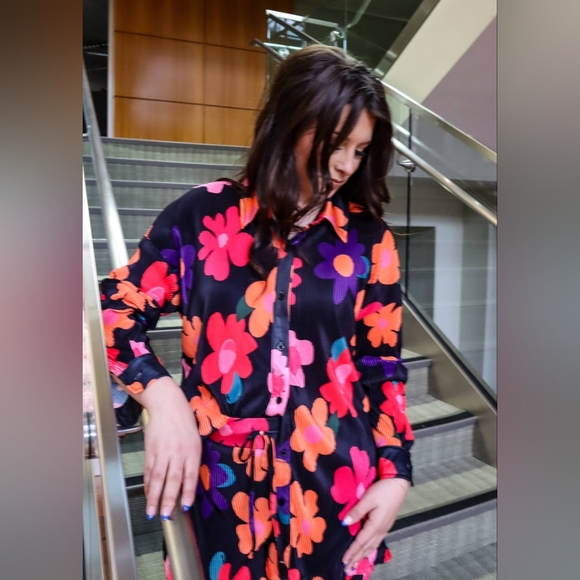 Hottie hibiscus 2 piece pant outfit Plus size - Picture 2 of 4